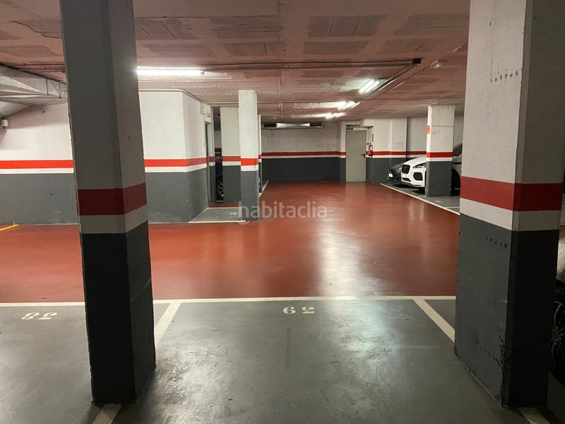Foto 887b2d12-9158-4d15-8111-62faf219605e. Parking coche plaza de parking en les corts equador en Barcelona