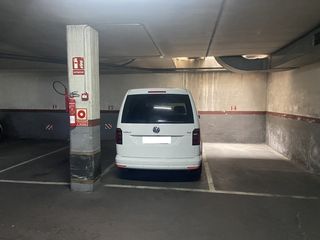 Posto auto in Pi I Margall