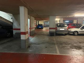 Aparcament cotxe  Lluçà. Plaza de parking en barcelona en les corts  lluçà