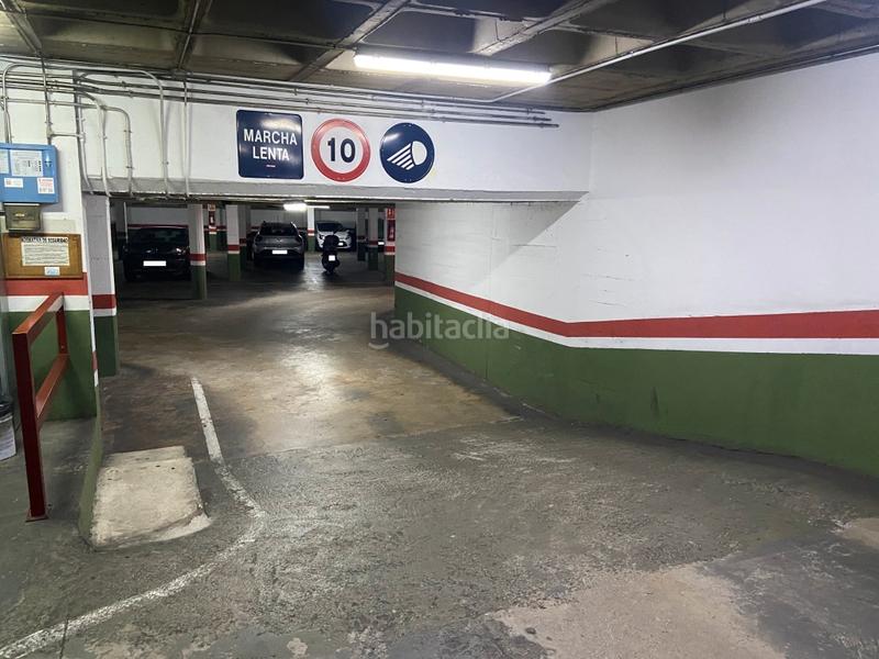 Foto 176d1038-b863-4361-b4ad-94a855775be7. Parking coche plaza de parking en montjuic gran via corts catalanes en Barcelona