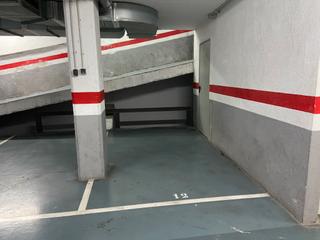 Motorradparkplatz  General prim. Plaza de parking en hospitalet de llobregat en santa eulalia  ge