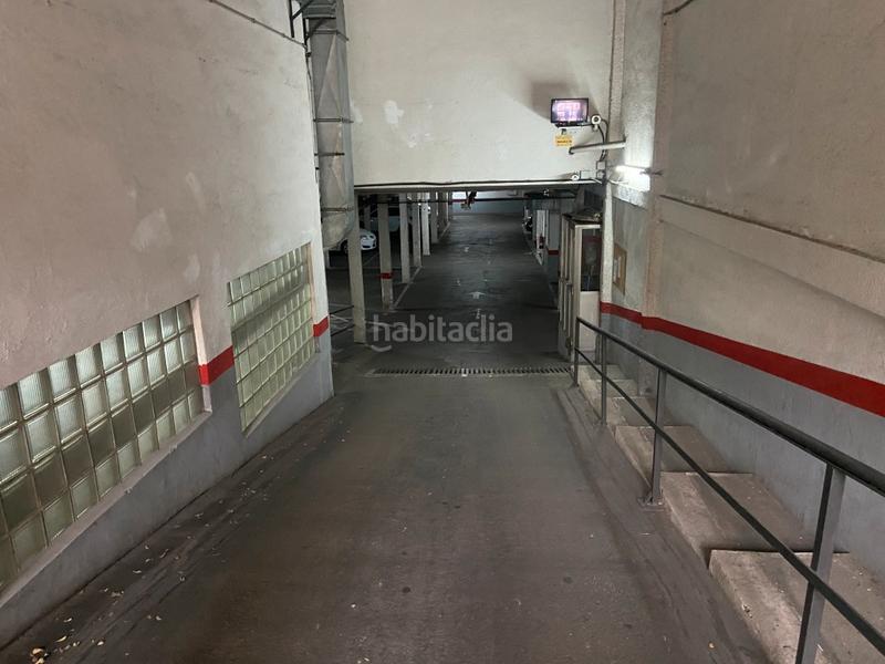 Foto 773d80f7-26fa-4364-b5af-c0d0d43ee9a5. Parking moto dans Riu Nord Santa Coloma de Gramenet