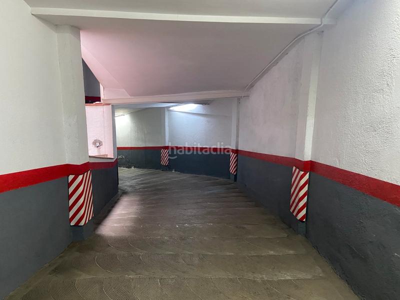 Foto 6c9339db-11a3-49a3-8885-a10226323701. Parking coche plaza de parking en clot almogavers en Barcelona