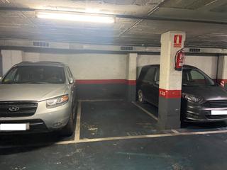 Parking voiture  Rafael de casanova. Plaza de parking en santa coloma de gramanet en centre  rafael d
