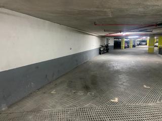 Aparcament cotxe  Josep tarradellas. Plaza de parking en barcelona en les corts  josep tarradellas