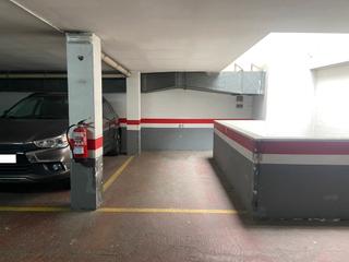 Autoparkplatz  Espronceda. Plaza de parking en barcelona en sagrera  espronceda