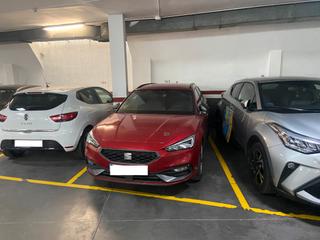 Aparcament cotxe  Parellada. Plaza de parking en barcelona en sant andreu  parellada