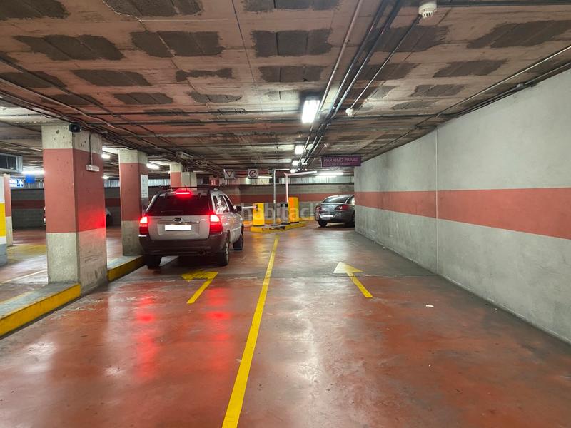 Foto 1f40ef33-0c8d-490d-bc14-a3f1e5af0984. Autoparkplatz in Centre Hospitalet de Llobregat (L´)