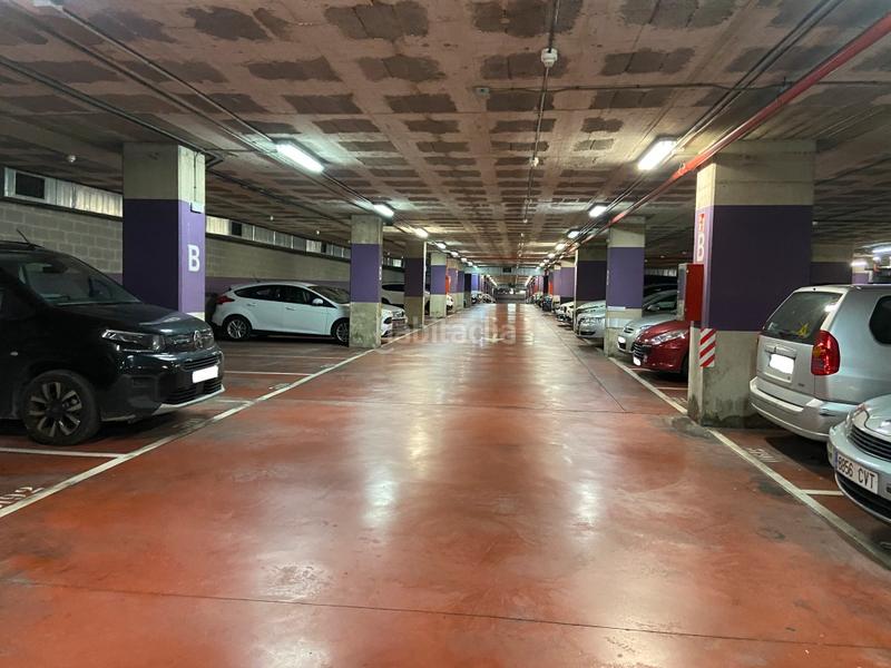 Foto d3c77aaf-8794-491b-80bd-631f28a06115. Autoparkplatz in Centre Hospitalet de Llobregat (L´)