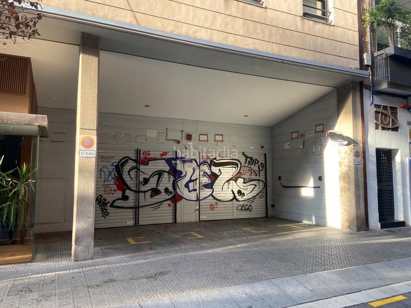 Foto b6b811f0-741f-4350-bbeb-02db729f3768. Posto auto in Barri de les Corts Barcelona