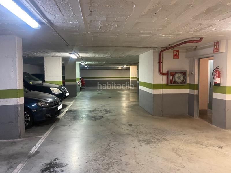 Foto 61676f88-08e9-4380-9278-fa0c1a8a4b75. Car parking in Fort Pienc Barcelona
