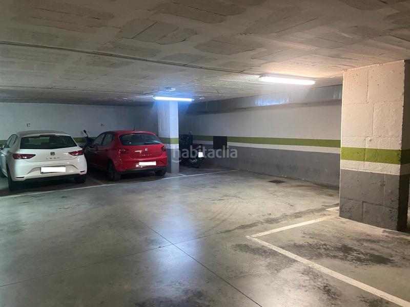 Foto 7b6ddcf1-46e2-4702-b6e0-55b707ae4ecd. Car parking in Fort Pienc Barcelona