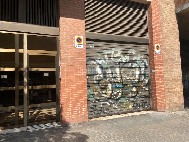 Foto 88e5c33c-3da0-4298-b192-30e0a1df9881. Car parking in Fort Pienc Barcelona