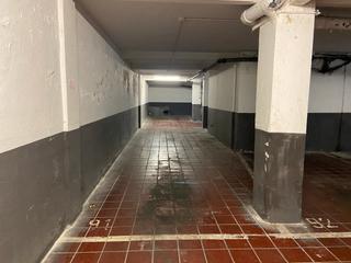 Car parking  Árago. Plaza de parking en barcelona en eixample esquerra  árago