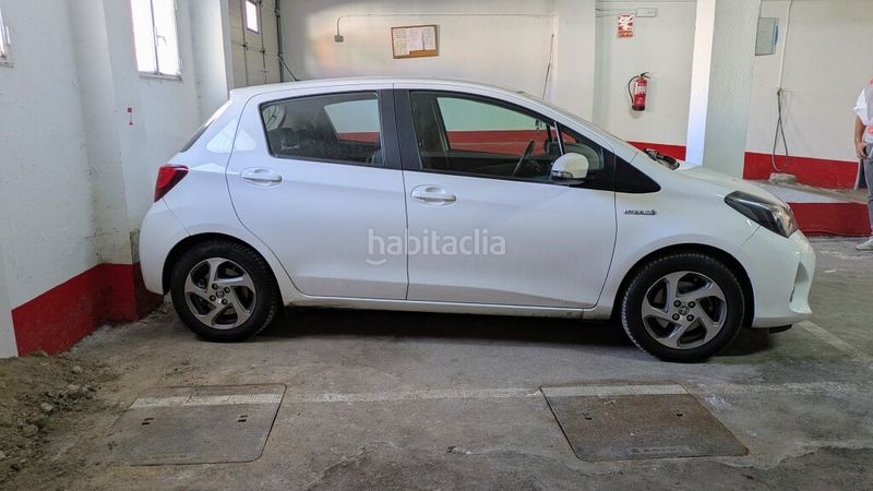 Foto f19b9e25-2cc6-42f5-9899-61d09588c729. Aparcament cotxe a Valdeacederas Madrid