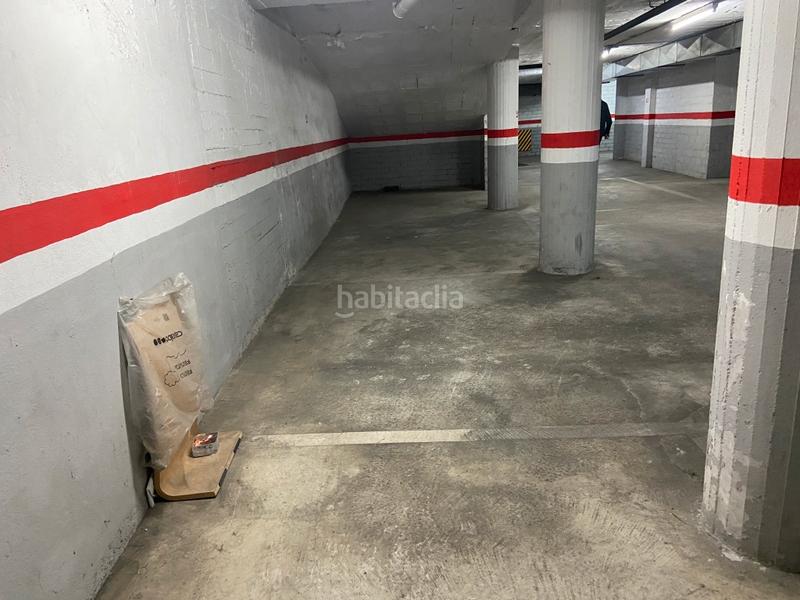 Foto 4ea51dcd-ef26-4565-b05b-c38dfcf75075. Aparcament cotxe a Tres Torres Barcelona