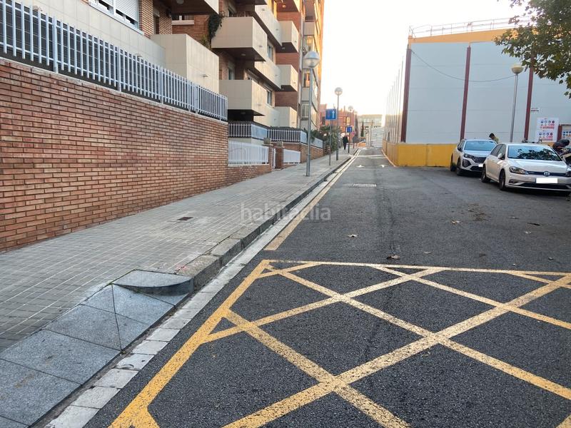 Foto ae1e38d9-849f-41c5-ad95-be50f472cdb7. Autoparkplatz in Tres Torres Barcelona