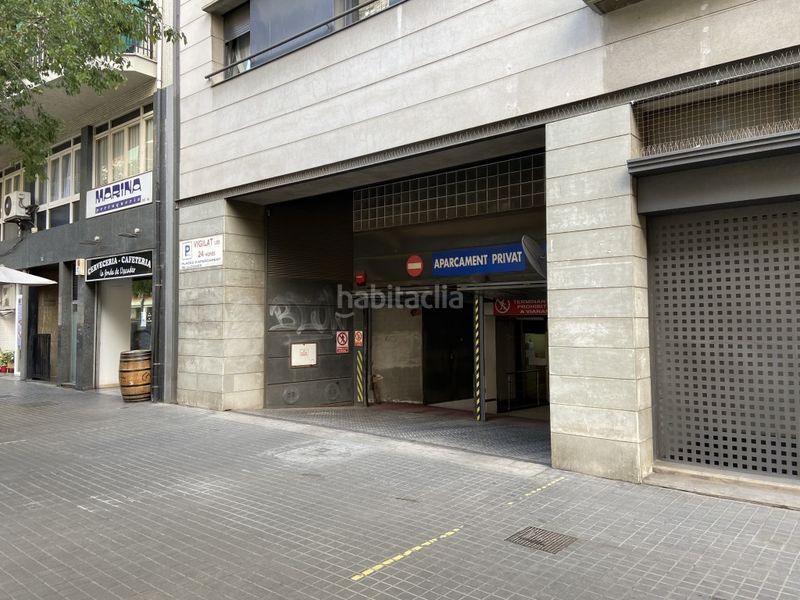 Foto 9aeb8da9-774d-455a-b12e-0a937edb1318. Aparcament cotxe a Sants-Badal Barcelona