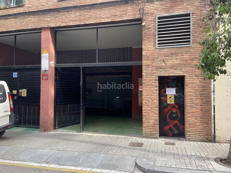 Foto 71fb51b7-453b-4d4b-a29b-a1f73a9e6281. Aparcament cotxe a Sagrada Família Barcelona