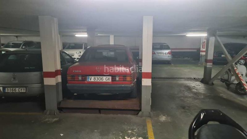Foto ea80fc51-a090-4276-838e-6c9982e7fbef. Aparcament cotxe a Ciutat Jardí Valencia