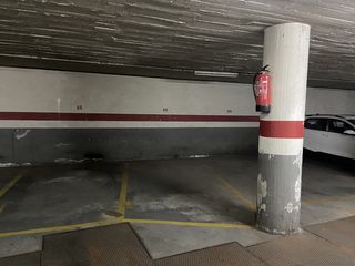Aparcament cotxe  Valencia. Plaza de parking en barcelona en el fort pienc  valencia