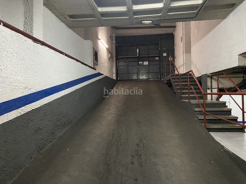 Foto 5cd17bfc-49e0-4315-a4ab-f6298f5f6e2a. Aparcament cotxe a Sants Barcelona