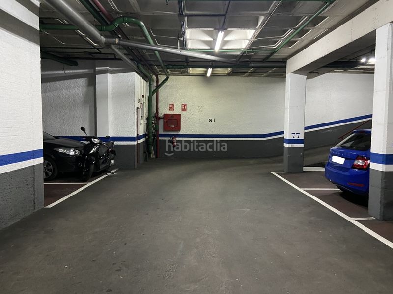 Foto f4bce03a-dd62-4156-85a1-e223685a3ca5. Aparcament cotxe a Sants Barcelona