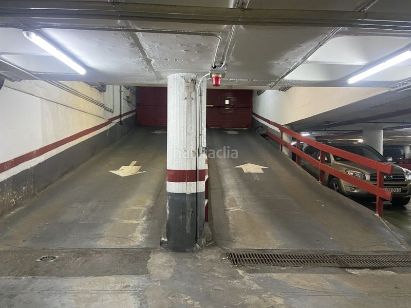 Foto 7aca0753-5278-4168-a47a-f807e2c389aa. Aparcament cotxe a Dreta de l´Eixample Barcelona