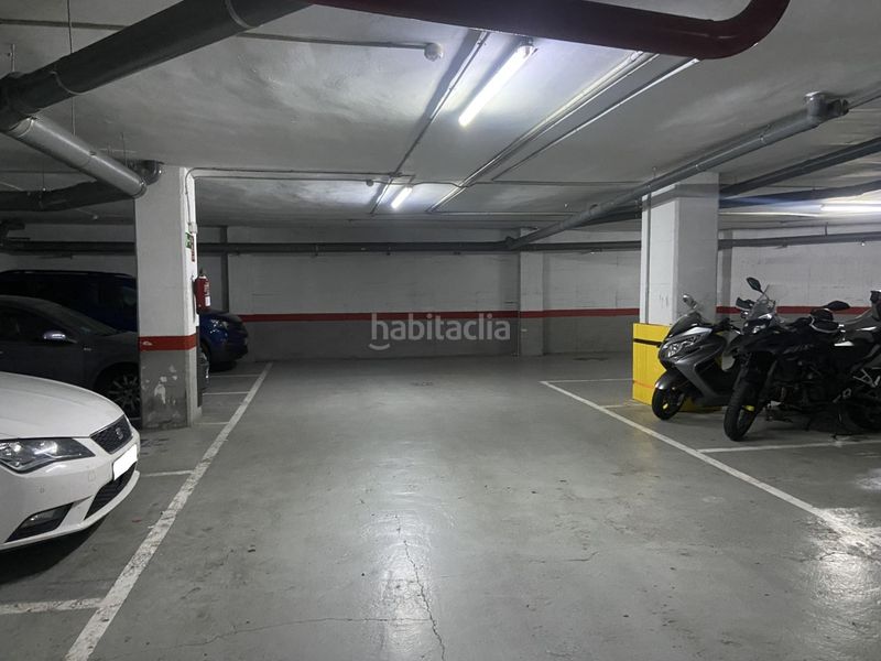 Foto 4f837528-f815-4f9c-aa72-66ac5f64edf3. Aparcament cotxe a Sant Antoni Barcelona