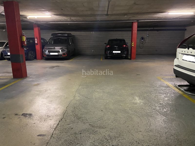 Foto b713e267-fafa-45b6-92c0-d165e05c33a2. Aparcament cotxe a Putget - Farró Barcelona