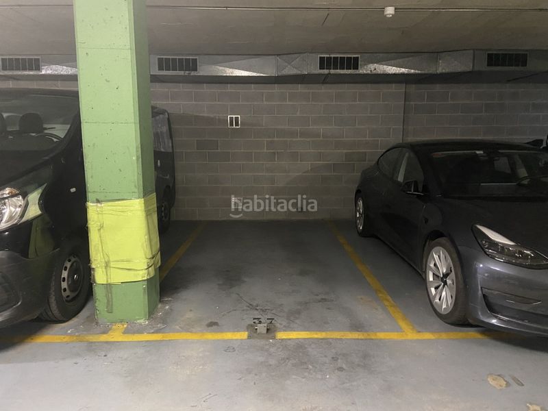 Foto b911e333-666f-4322-8c3a-393d50c51689. Aparcament cotxe a Putget - Farró Barcelona