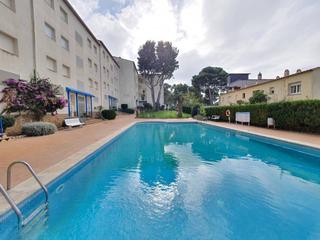 Pis  Riells. Piso en venta en lescala
