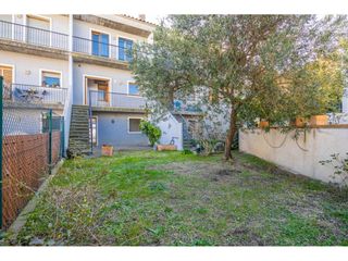 Maison dans Llull 40b. Preciosa casa familiar y cntrica en figueres
