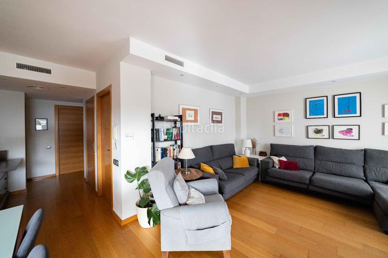 Foto b5f0dc73-3c74-4d32-b27f-80947cbd1a0b. Casa a schiera con parcheggio in Pueblo Eliana (l´)