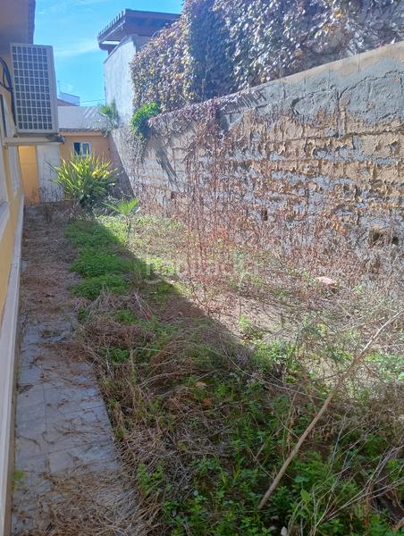 Foto 3ceadf50-8ce0-44da-9a32-ba9e8dfae2f8. Chalet  independiente en La Conarda Pobla de Vallbona (la)