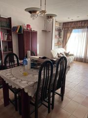 Appartement à Bellpuig. Piso con 4 habitaciones amueblado con ascensor y calefacción