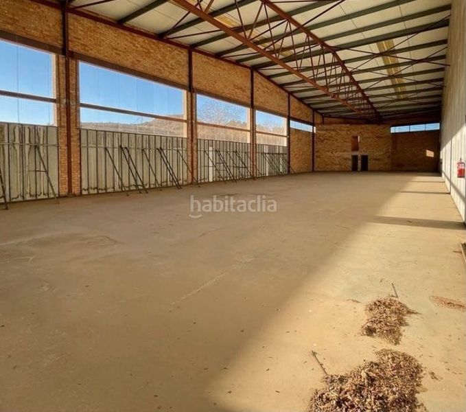 Foto bea1b1da-08d1-454b-80d1-42f50c493c29. Nave industrial en La Caparrella Lleida