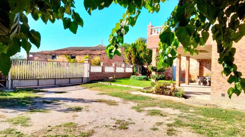 Foto bcf43492-6764-4ded-bde7-488a80e5fb1a. Casa amb calefacció piscina a Balàfia Lleida