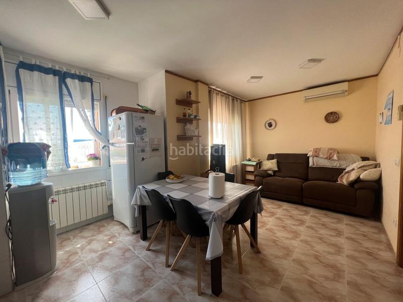 Foto b85070dd-ebe3-45f1-b21a-eb36c003e5bf. Casa adossada amb calefacció a Alcoletge
