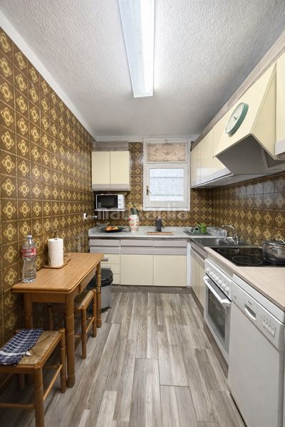 Foto c2369d23-d6bc-4030-b6b5-f3a78e7fc6dd. Pis amb calefacció a Instituts-Universitat Lleida