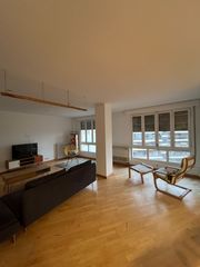 Rent Flat in Instituts-Universitat. Amplio piso de 5 habitaciones junto a la universidad de cappont