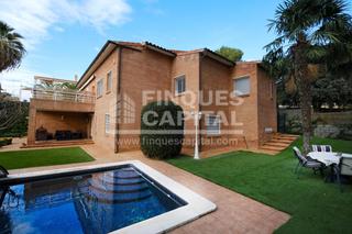 Haus in Urbanitzacions de Llevant. Exclusiva casa con 6 dormitorios en la móra de tarragona.