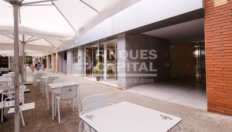 Foto b0c8ad22-3134-4513-b702-7e7f4b769fc8. Geschäftsraum in Nou Eixample Nord Tarragona