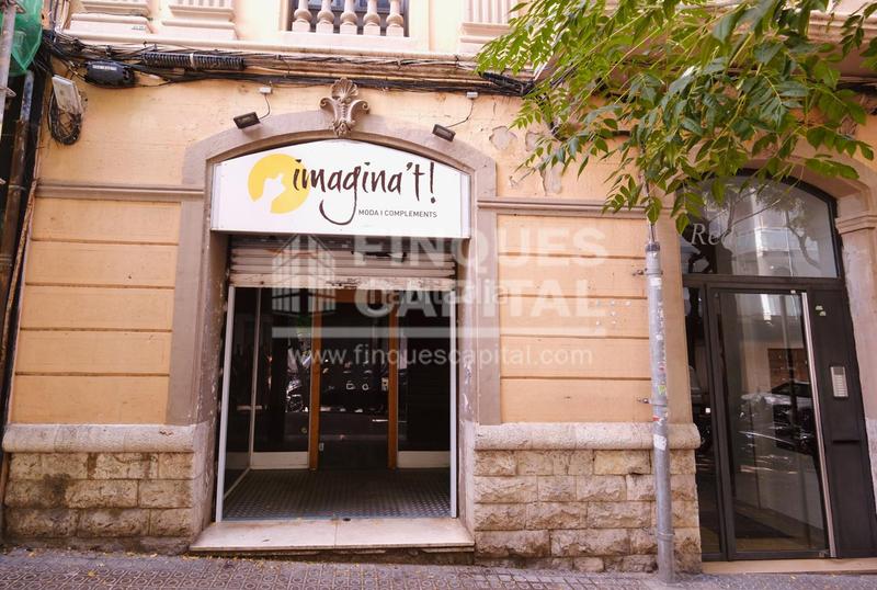 Foto 2f07b638-5270-4a43-8740-f2be122720f6. Locale commerciale in Eixample Tarragona