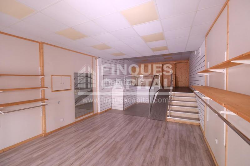 Foto f4900da3-81af-41e3-929b-98b309bf1f22. Locale commerciale in Eixample Tarragona