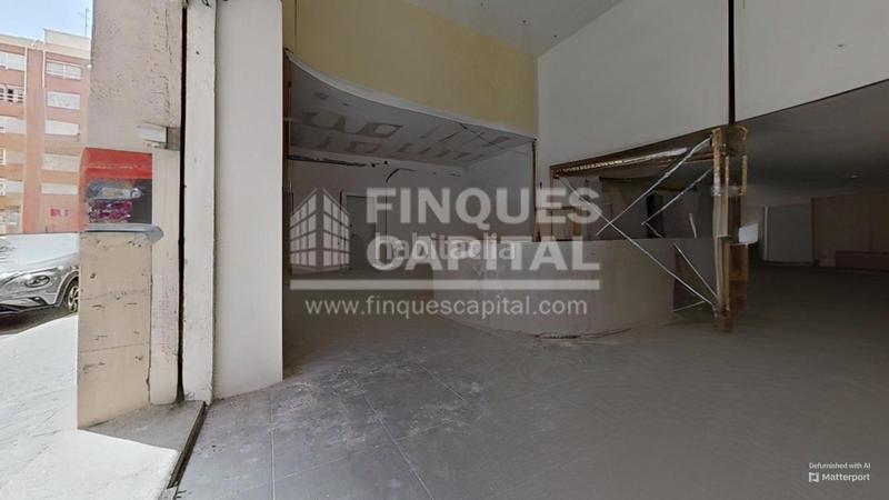 Foto 2c850301-b795-4a41-a483-30e029b915c2. Locale commerciale in Nou Eixample Sud Tarragona