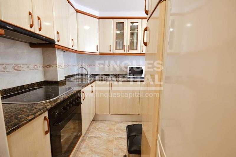 Foto ed5d1cc2-8aaa-4da4-b5bc-1f7ada37b85f. Appartamento con piscina in pla de maset - cap de Salou Salou