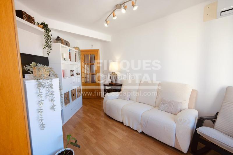 Foto 31570d61-7b27-4b37-8f61-c1a75a80a116. Àtic amb calefacció a Eixample Tarragona