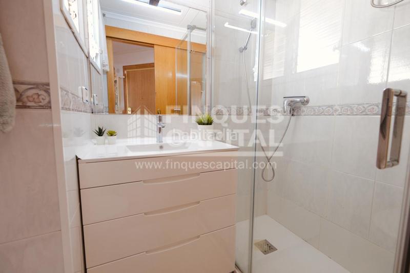 Foto 5d4ec51a-3f88-408d-bb98-03e11e65167e. Àtic amb calefacció a Eixample Tarragona