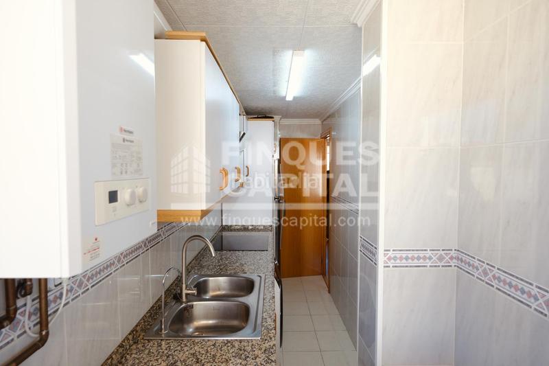 Foto d52c297e-c5c8-4d18-ac30-0d5cce761026. Àtic amb calefacció a Eixample Tarragona